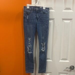 NWOT Hollister Women's Dark Blue Ripped Skinny Jeans